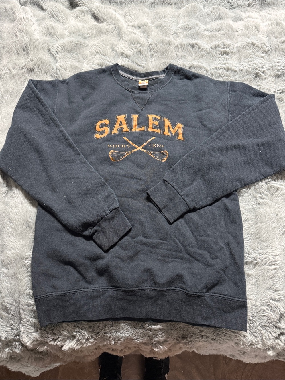 Salem Witch's Crew Crewneck Sweatshirt - navy sz medium